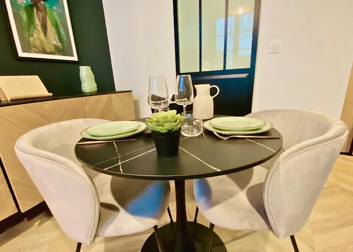 L'aurore Berbère, Hypercentre De Rouen, Au Calme Appartement *